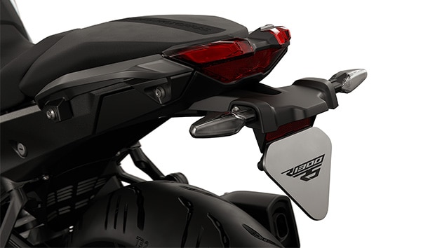 Vista traseira da R 1300 RS da BMW Motorrad